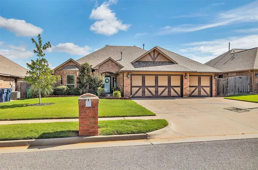 716 Evening Drive, Yukon, OK 73099 - #2