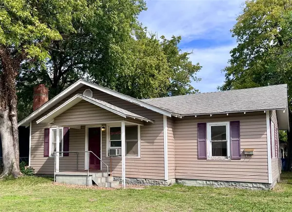 703 E Symmes Street, Norman, OK 73071