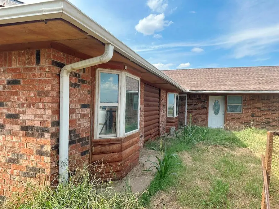 1898 N Highway 81, Chickasha, OK 73018 - #2