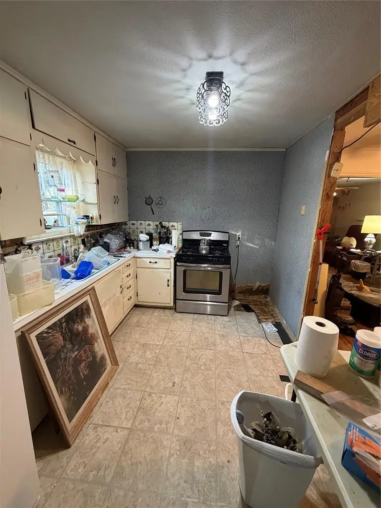 115 E Pulaski Street, Shawnee, OK 74804 - #2