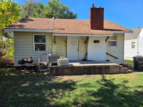 1717 S Keeler Avenue, Bartlesville, OK 74003