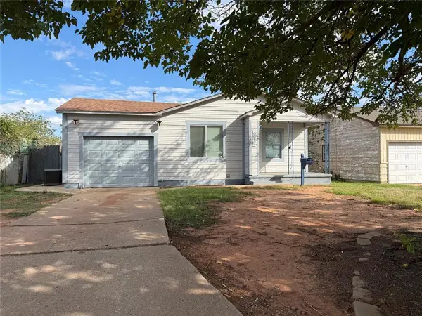 910 N Hightower Street, Altus, OK 73521