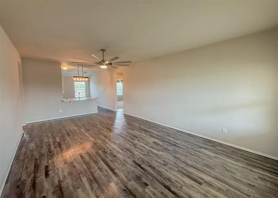 528 Fox Burrow Lane, Newcastle, OK 73065 - #2