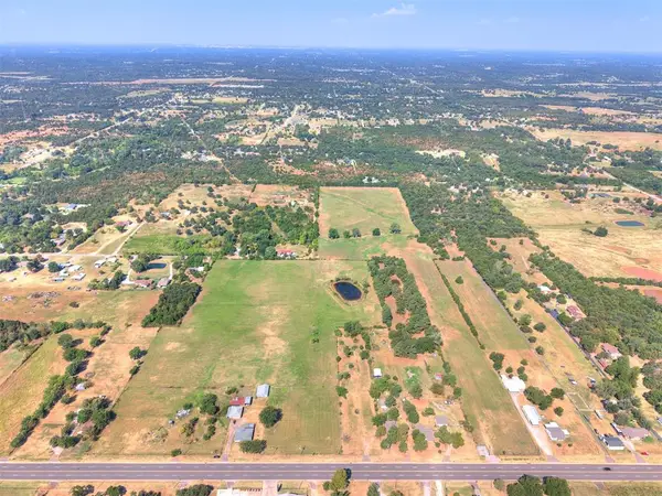 2349 S Harrah Road, Harrah, OK 73045