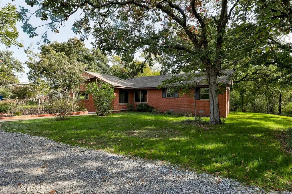 1000 Liveoak Drive, Edmond, OK 73034 - #1
