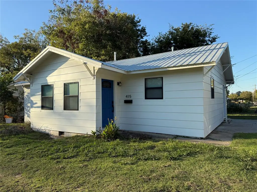 415 W 10th Street, Wewoka, OK 74884 - #1