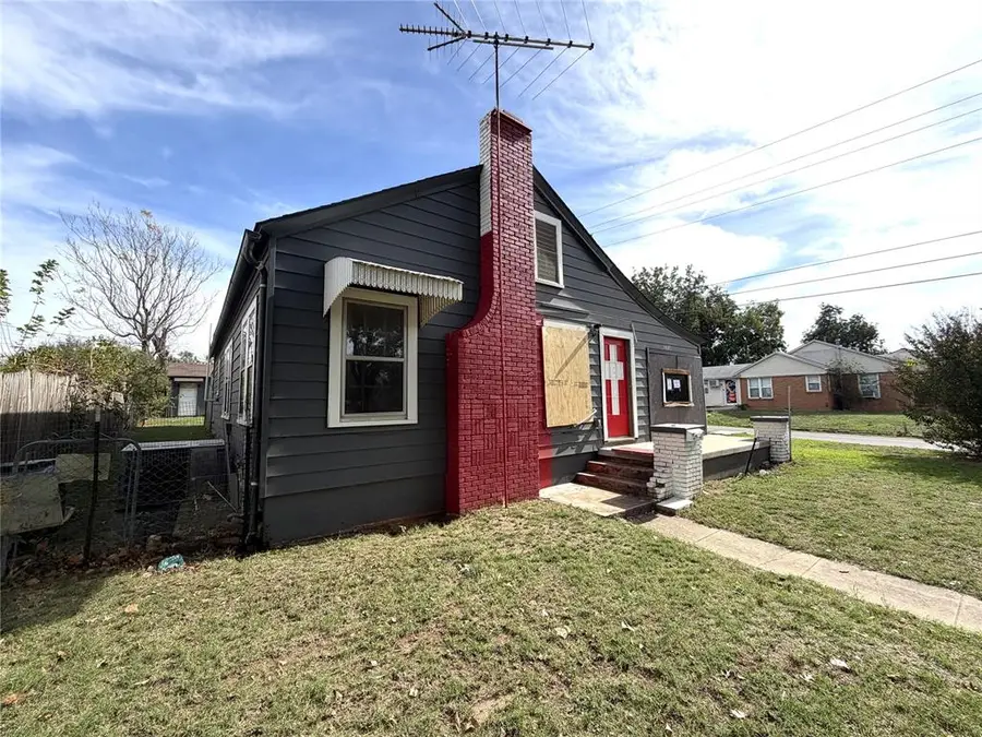 1427 S 14th Street, Chickasha, OK 73018 - #3