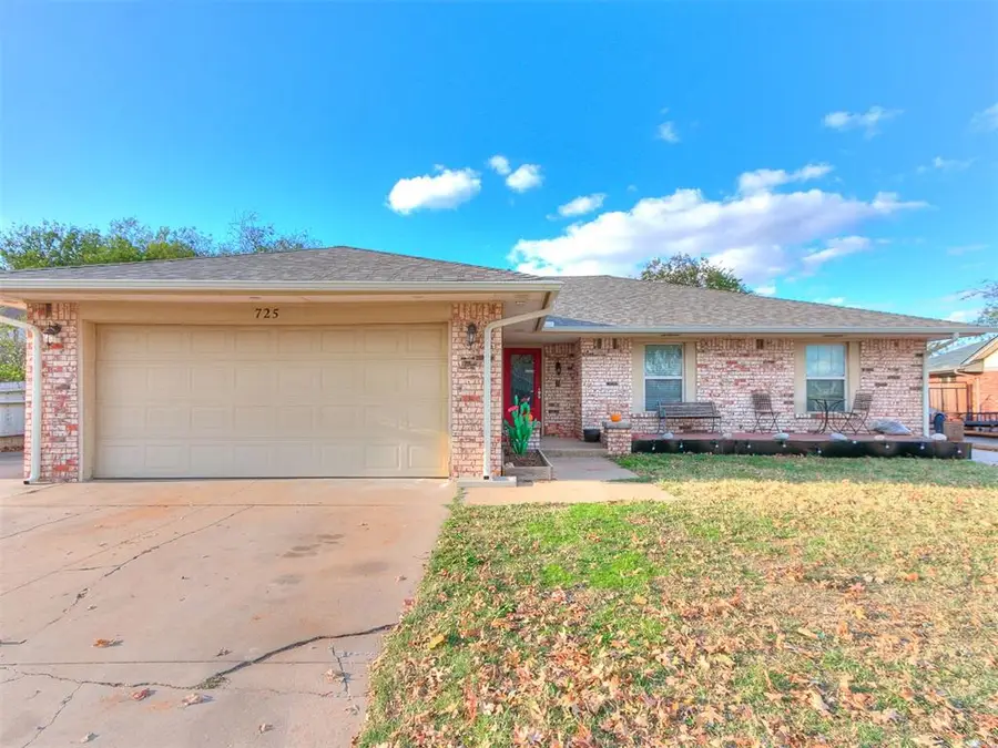 725 Saint Charles Street, Moore, OK 73160 - #2