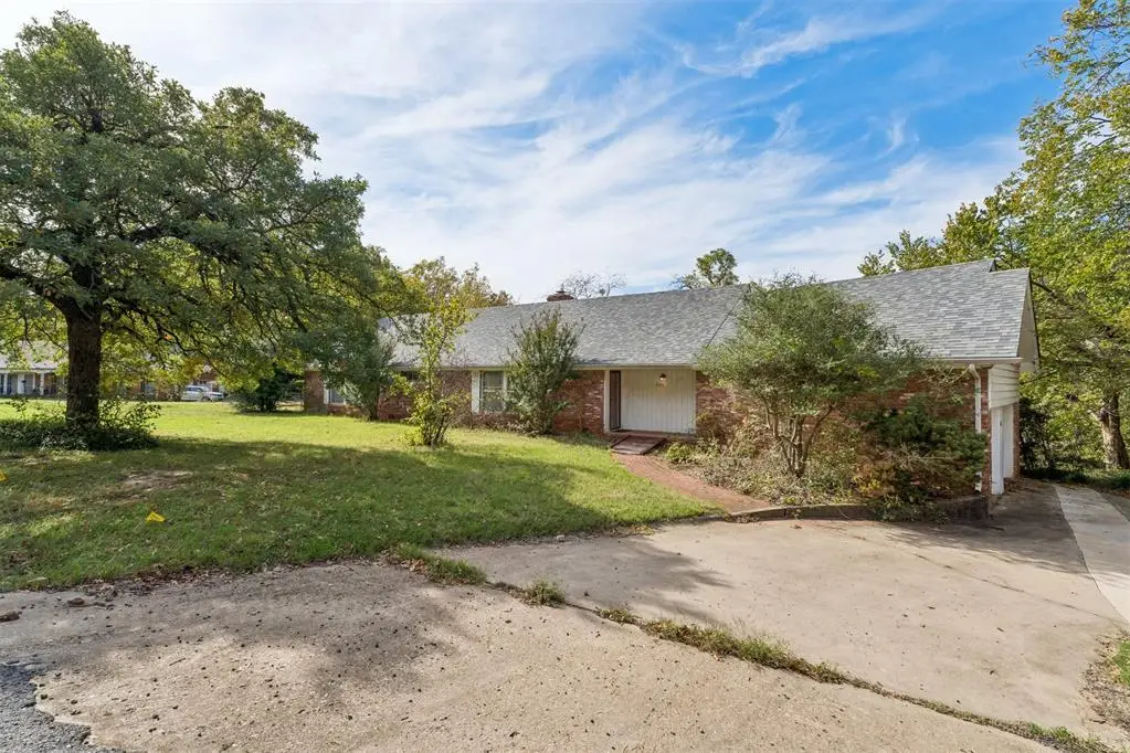 3216 E Maxwell Drive, Oklahoma City, OK 73121 - #1