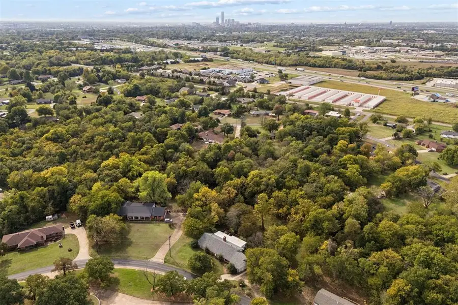 3216 E Maxwell Drive, Oklahoma City, OK 73121 - #3