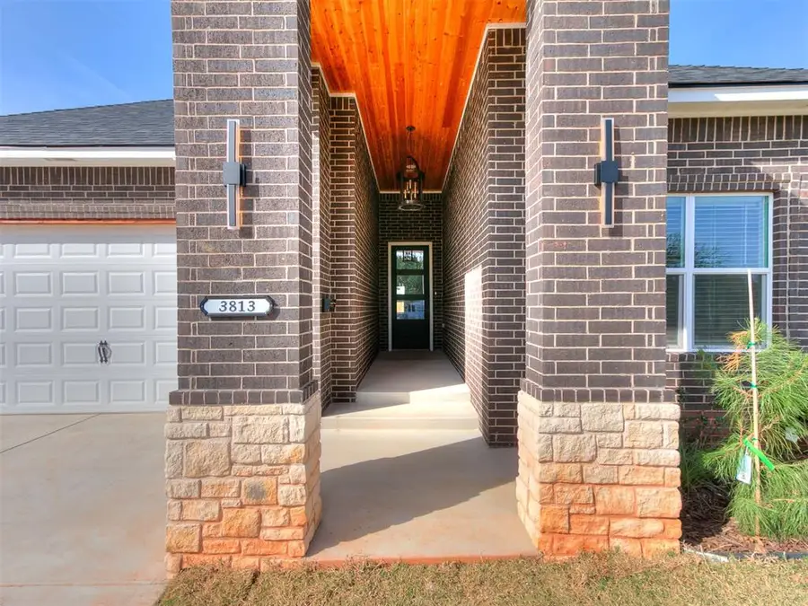 3813 N Newport Street, Oklahoma City, OK 73112 - #3