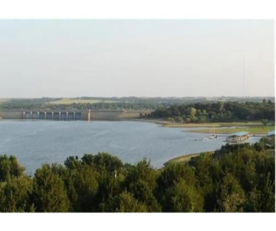 70 Overlook Rd, Ponca City, OK 74604 - Image #1