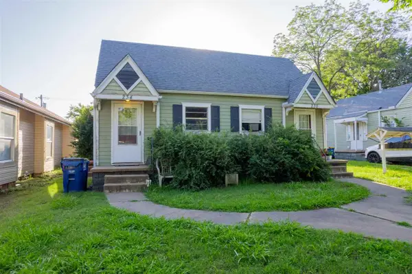 230, 230 1/2 S Lewis Street, Stillwater, OK 74074-0000