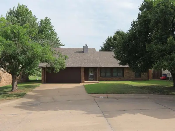 712 E Park Place, Stillwater, OK 74075-1716