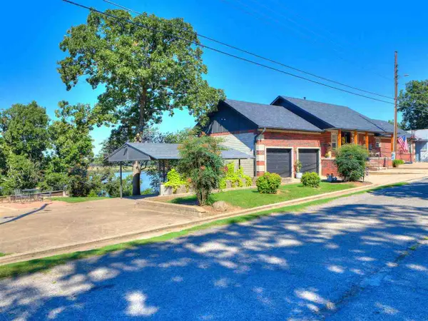 119 N Salt Creek Drive, Mannford, OK 74044