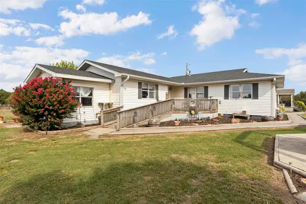 1415 N Oklahoma Street, Tryon, OK 74875