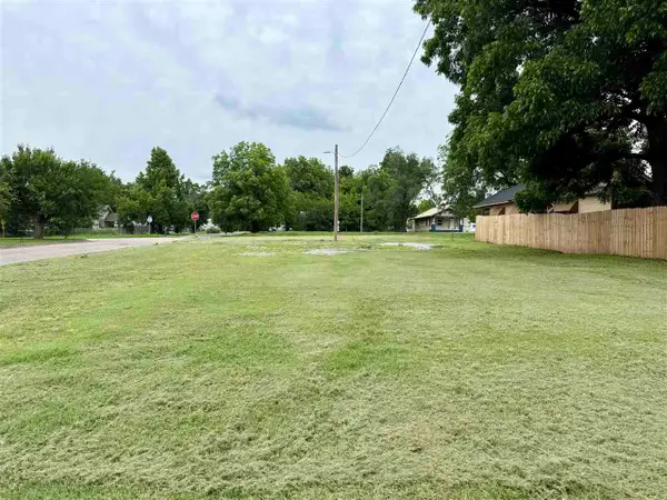 1126 Fir Street, PERRY, OK 73077