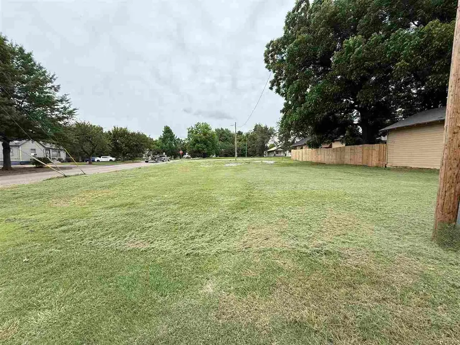 1126 Fir Street, Perry, OK 73077 - #2