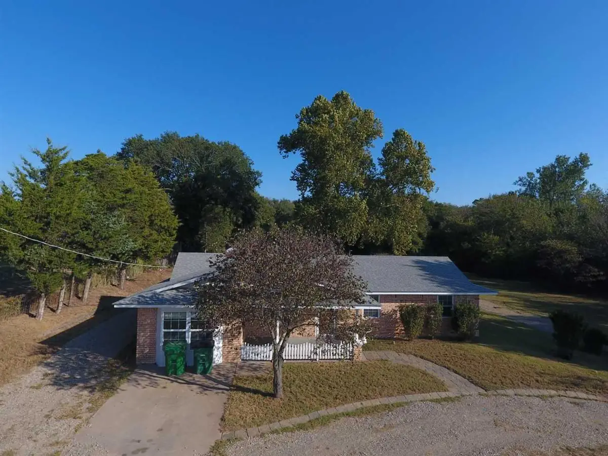 523 W Knipe Avenue, Perkins, OK 74059-3328 - #1