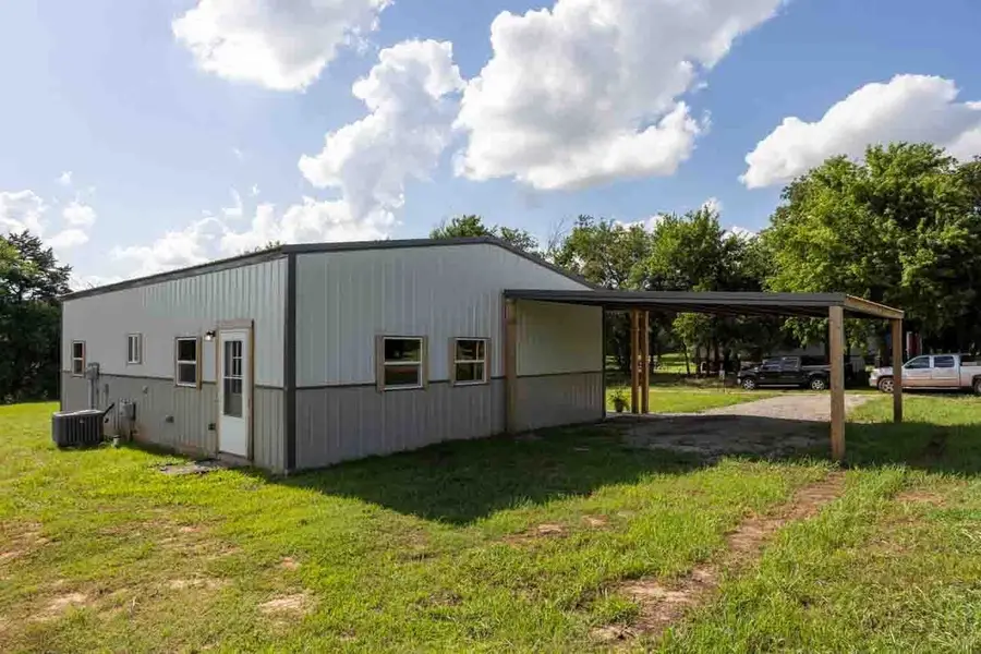 205 W Metcalf Street, Glencoe, OK 74032 - Image #2
