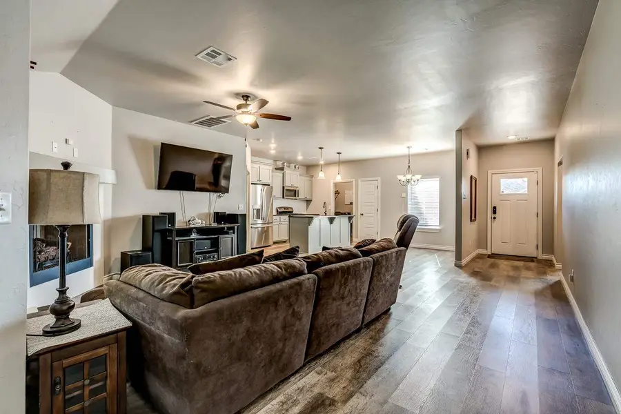 1205 Coffey, Perry, OK 73077 - Image #2