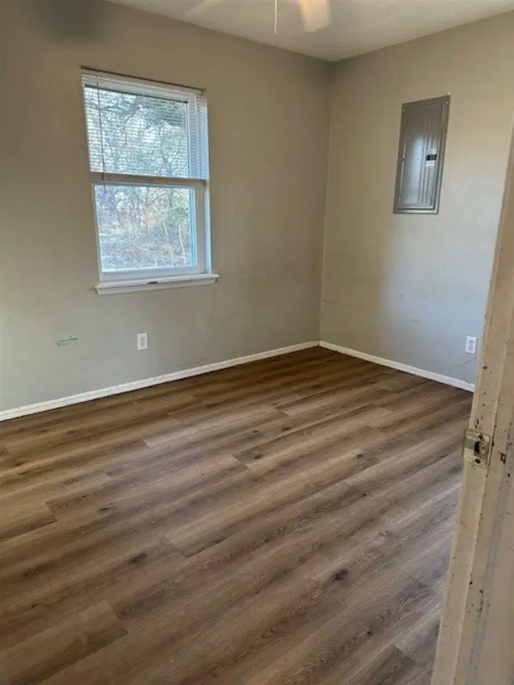 102 E Eaton Drive, Perkins, OK 74059-0000 - Image #3