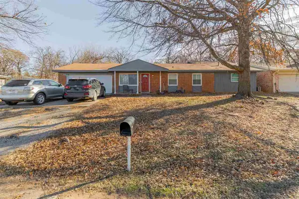 402 NE 7th Street, Perkins, OK 74059-0000