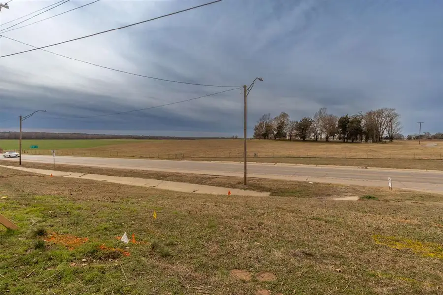 518 S Main Street, Perkins, OK 74059 - Image #2