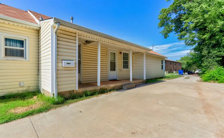 205 1/2 S Duck Street, Stillwater, OK 74074 - Image #2