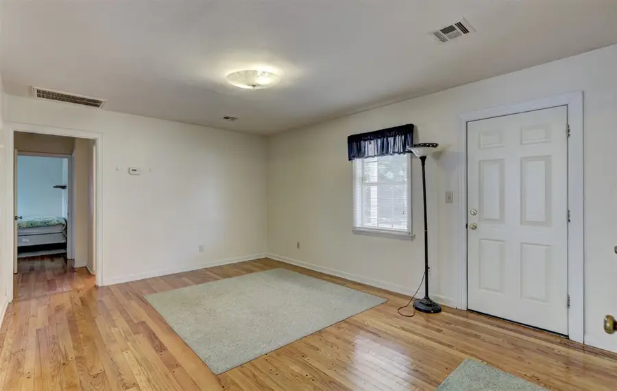 205 1/2 S Duck Street, Stillwater, OK 74074 - Image #3