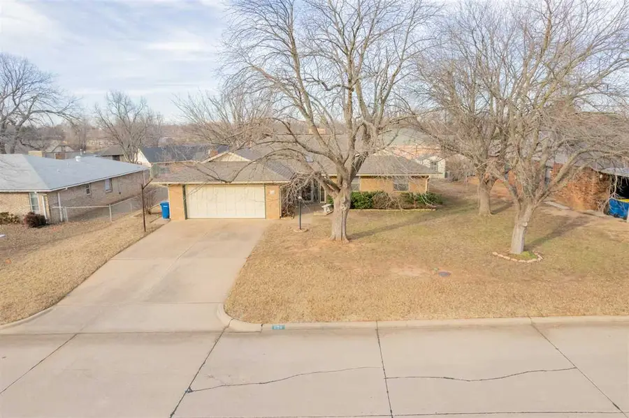 1124 E Willham Drive, Stillwater, OK 74075-0000 - Image #2