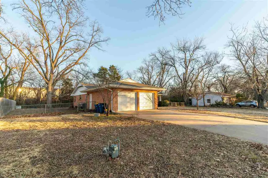 2119 N Glenwood Drive, Stillwater, OK 74074 - #2