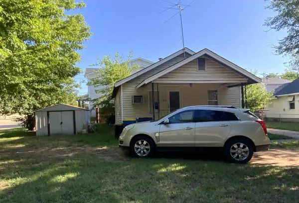 524 W 10th Avenue, Stillwater, OK 74074