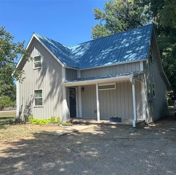 123 W French Avenue, Perkins, OK 74059