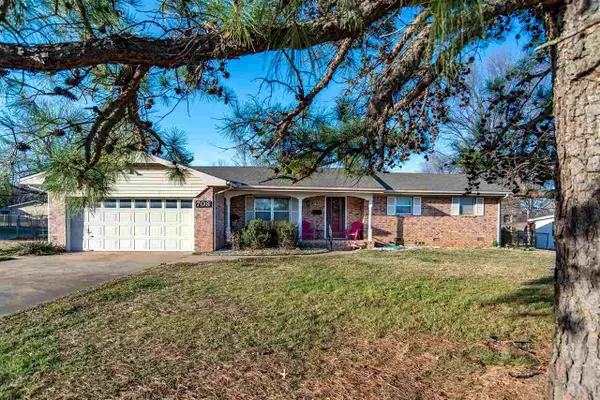 708 W Hartwood, Stillwater, OK 74075
