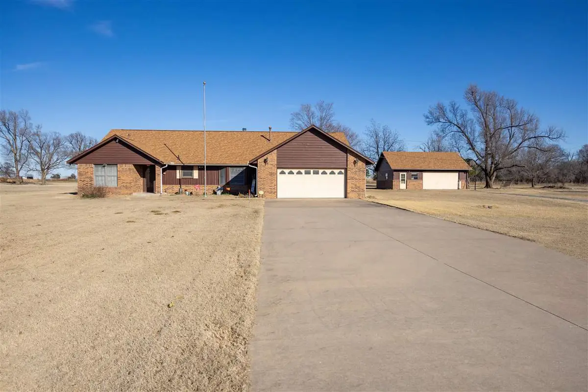 120 Woodcreek Road, Ponca City, OK 74604 - #1