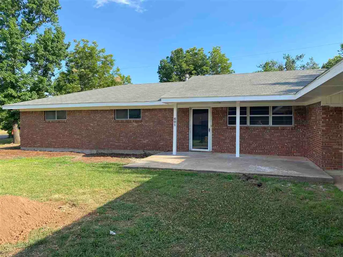 601 W Cheyenne, Stillwater, OK 74075 - #1