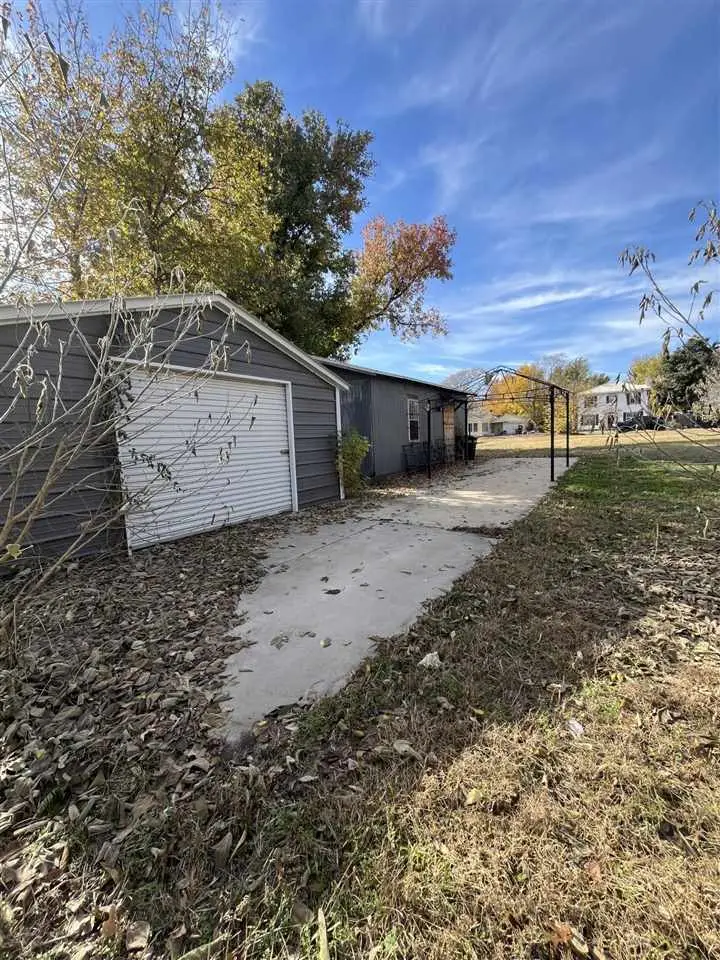 437 S Palm Street, Ponca City, OK 74061 - #2