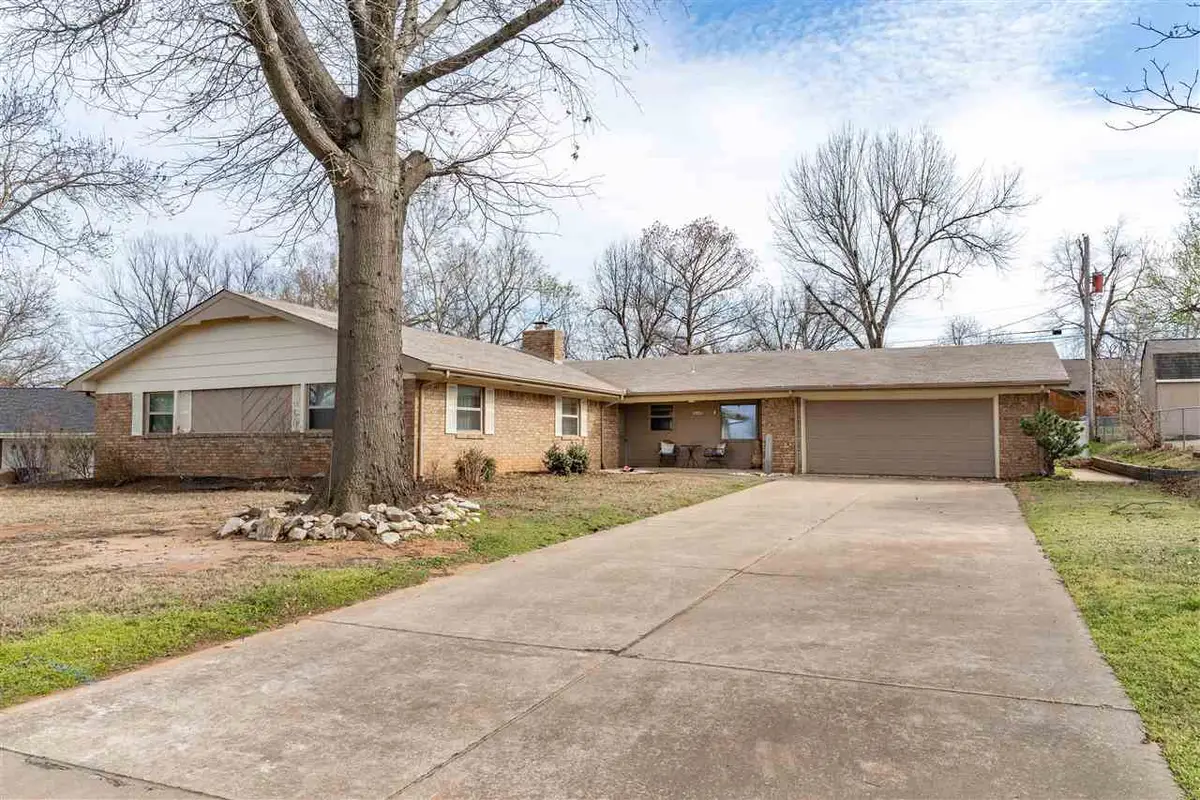 509 W Hillcrest Avenue, Stillwater, OK 74075-1307 - #1