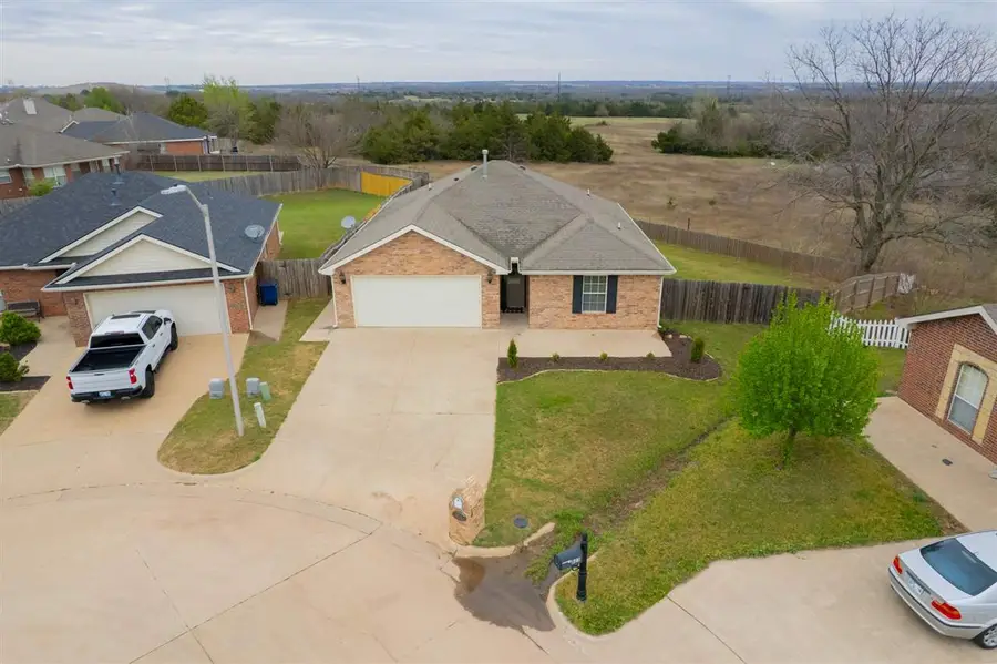 824 E Macy, Stillwater, OK 74075-0000 - #2