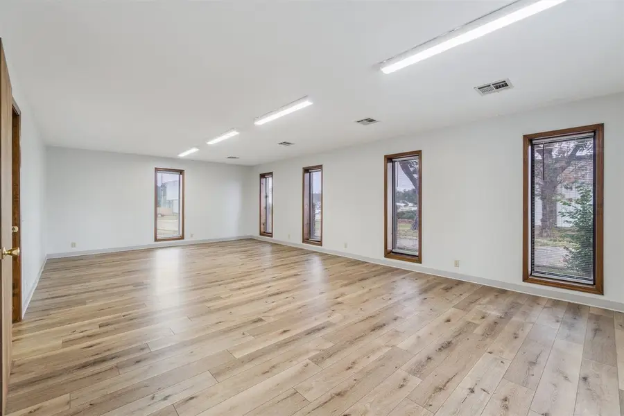 1236 E Main Street, Cushing, OK 74023 - #2