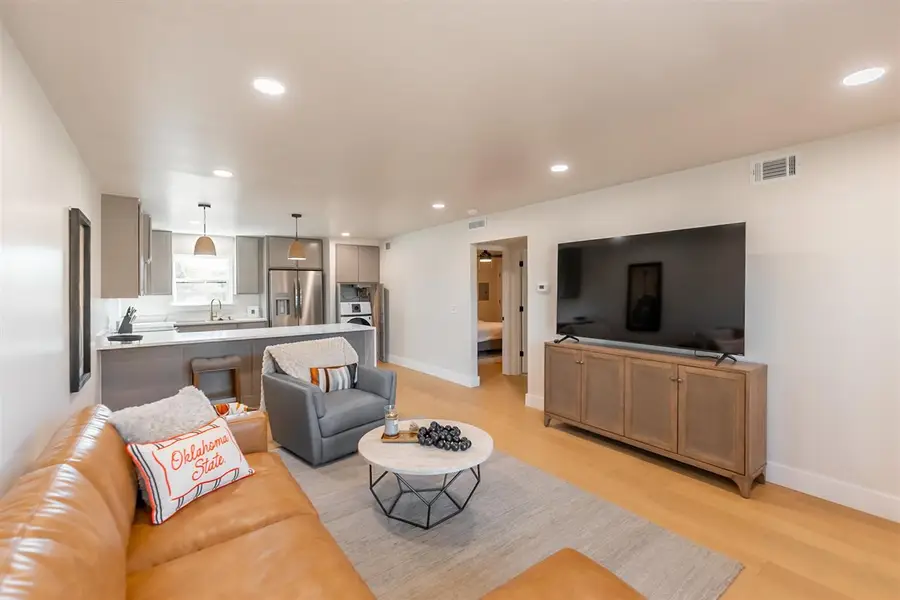 701 W Highpoint Drive, Stillwater, OK 74075-0000 - #3