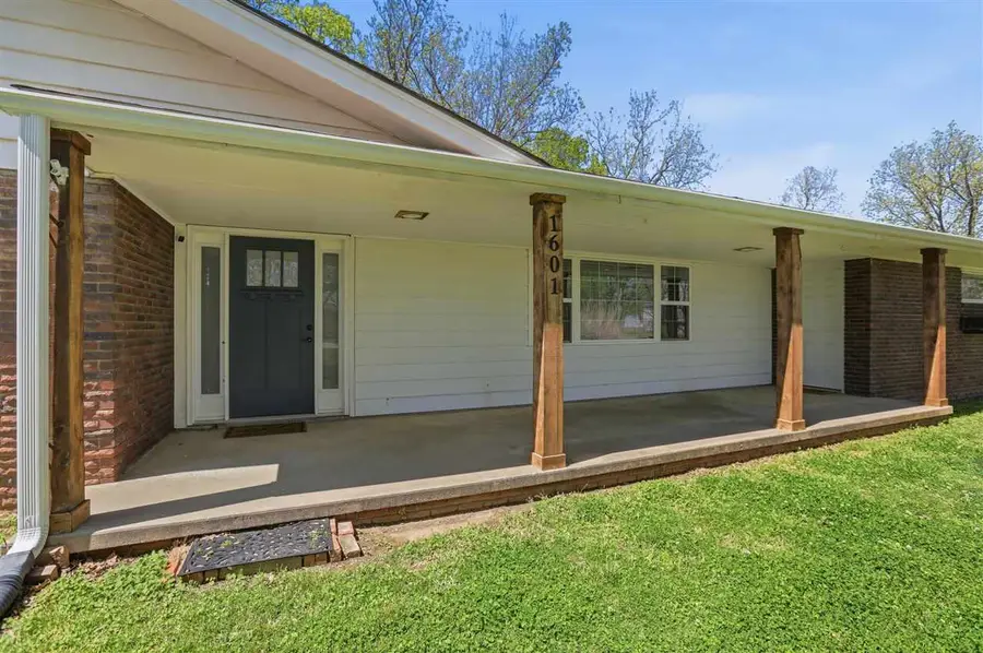 1601 N Little Avenue, Cushing, OK 74023-2042 - #3