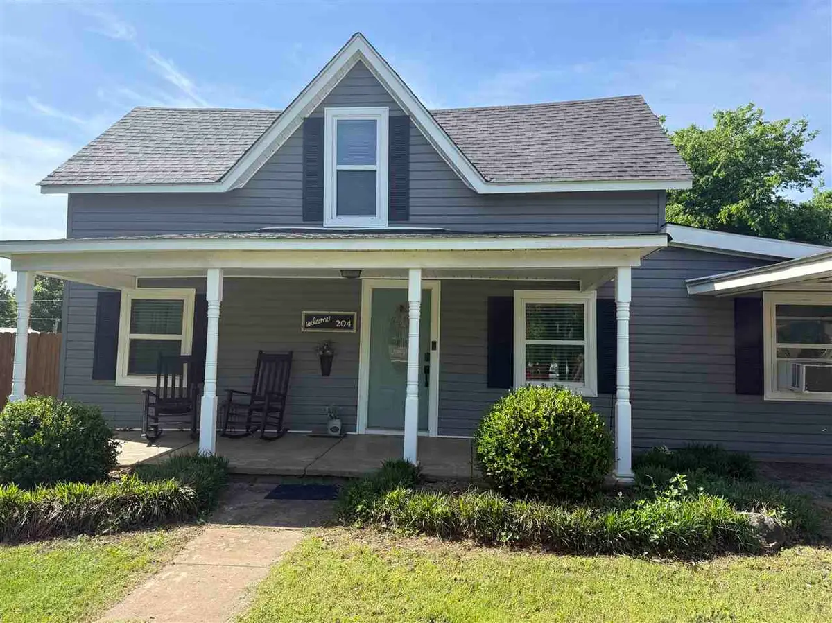 204 E Hert Avenue, Perkins, OK 74059 - #1