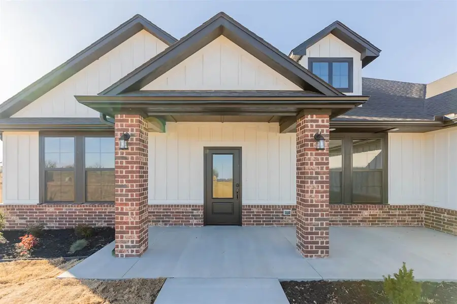 9014 S Crooked Oak Drive, Durant, OK 74009-0000 - #3