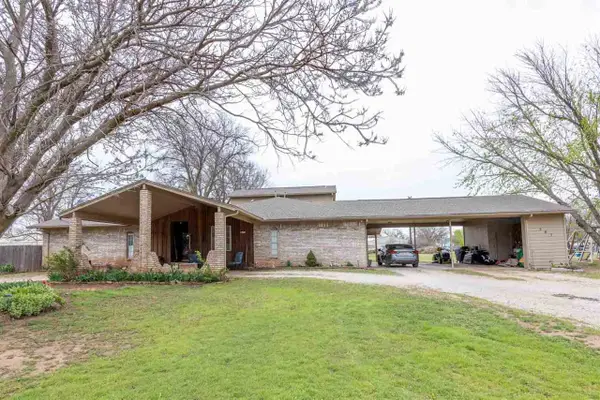 307 3rd Street, Morrison, OK 73061