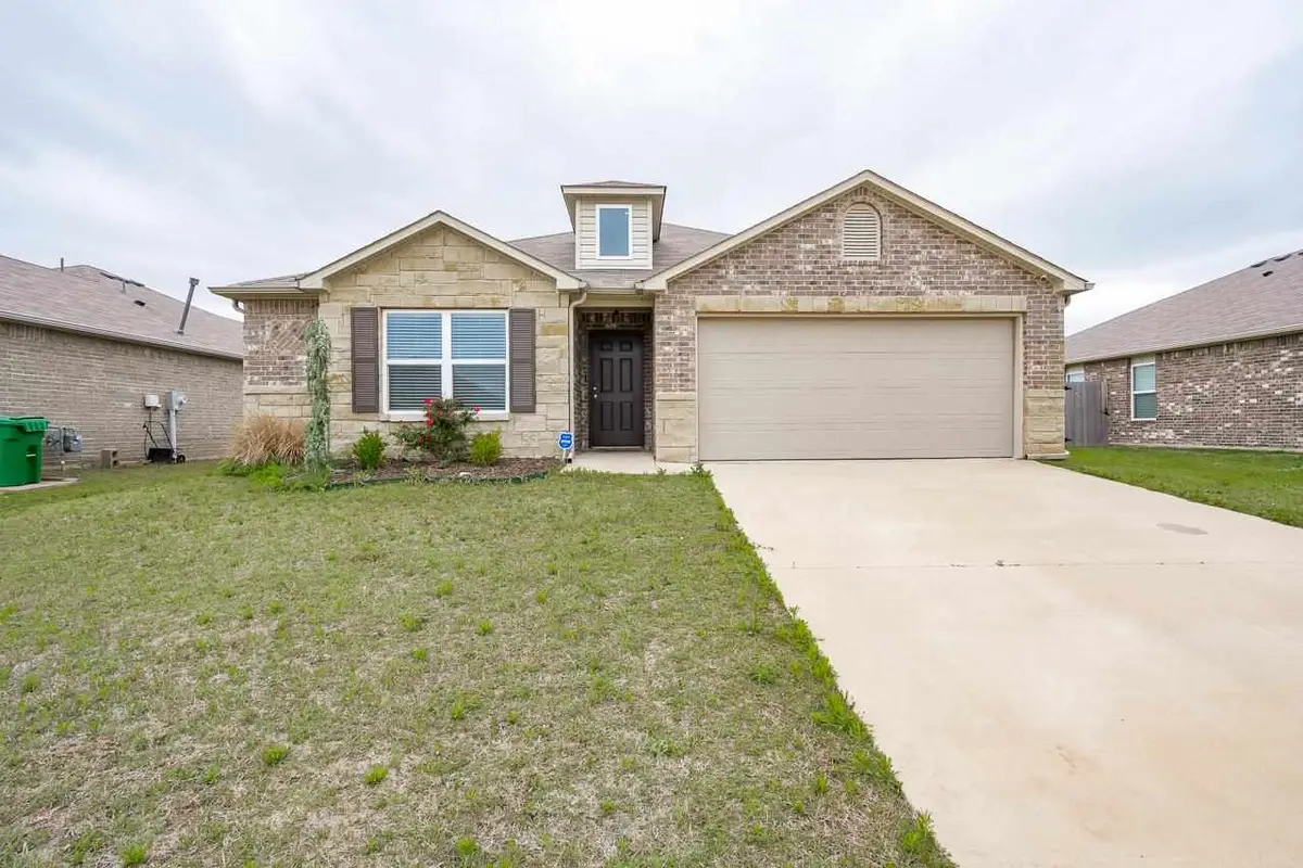 1009 NE Third, Perkins, OK 74059 - #1