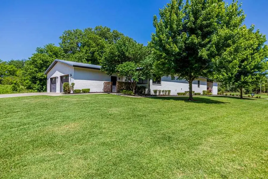 916 S Wicklow Street, Stillwater, OK 74824 - #2
