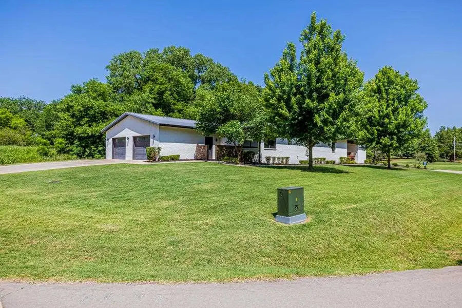 916 S Wicklow Street, Stillwater, OK 74824 - #3