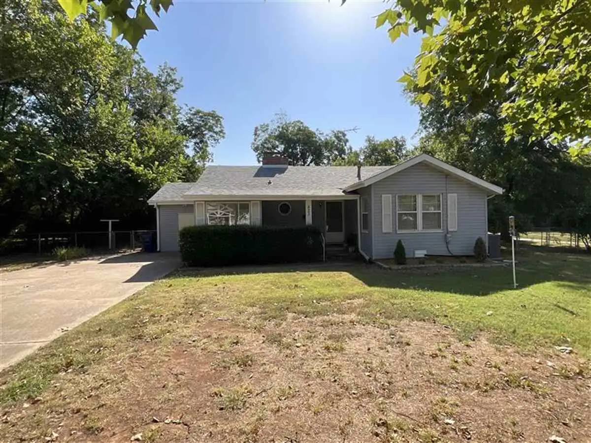 823 S Blakeley, Stillwater, OK 74074 - #1